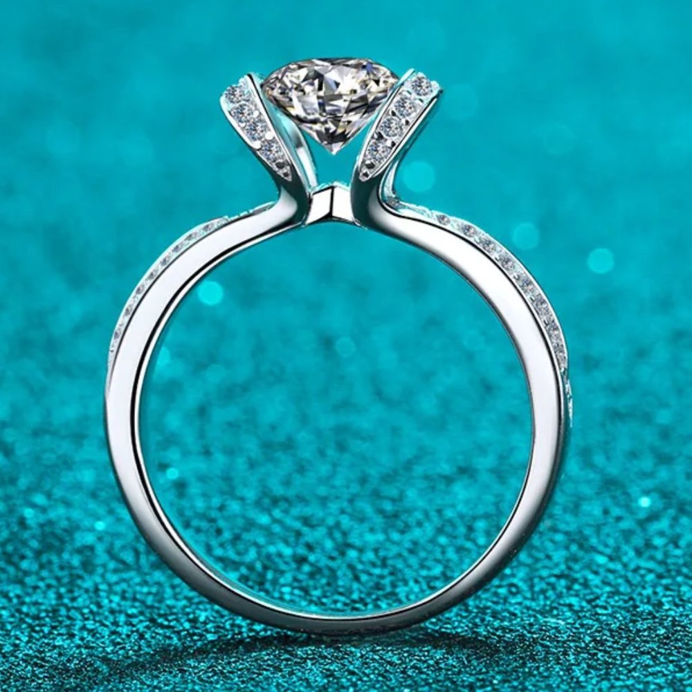 Gorgeous Designer Bullhead 1.00ctw GRA Certified Moissanite Engagement Ring - Picture 1 of 5